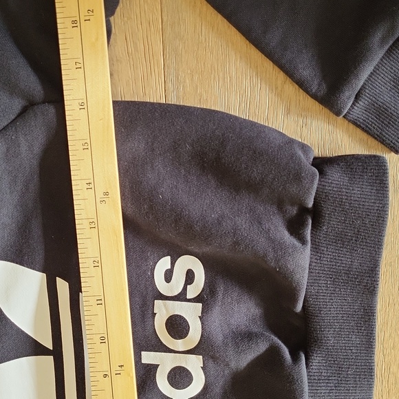 Adidas crop hoodie - Picture 2 of 8